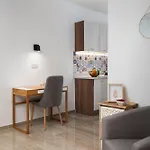 Blue Hues Apartman *