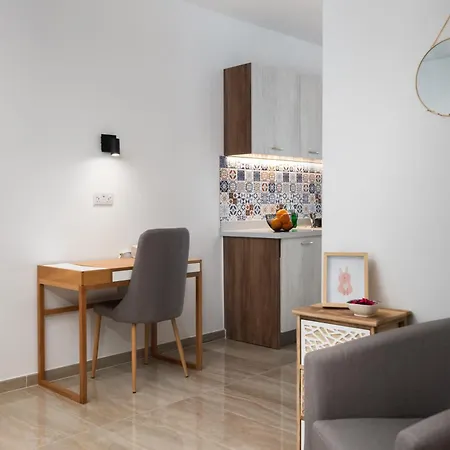 Blue Hues Apartman *