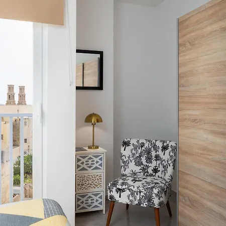 Blue Hues Apartman *