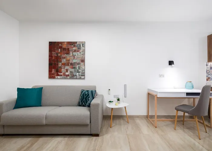 Blue Hues Апартаменты *