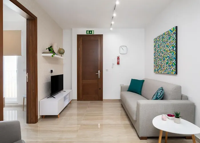 Blue Hues Апартаменты Hamrun