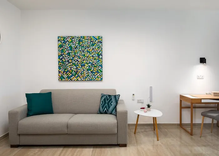 Blue Hues 아파트 *